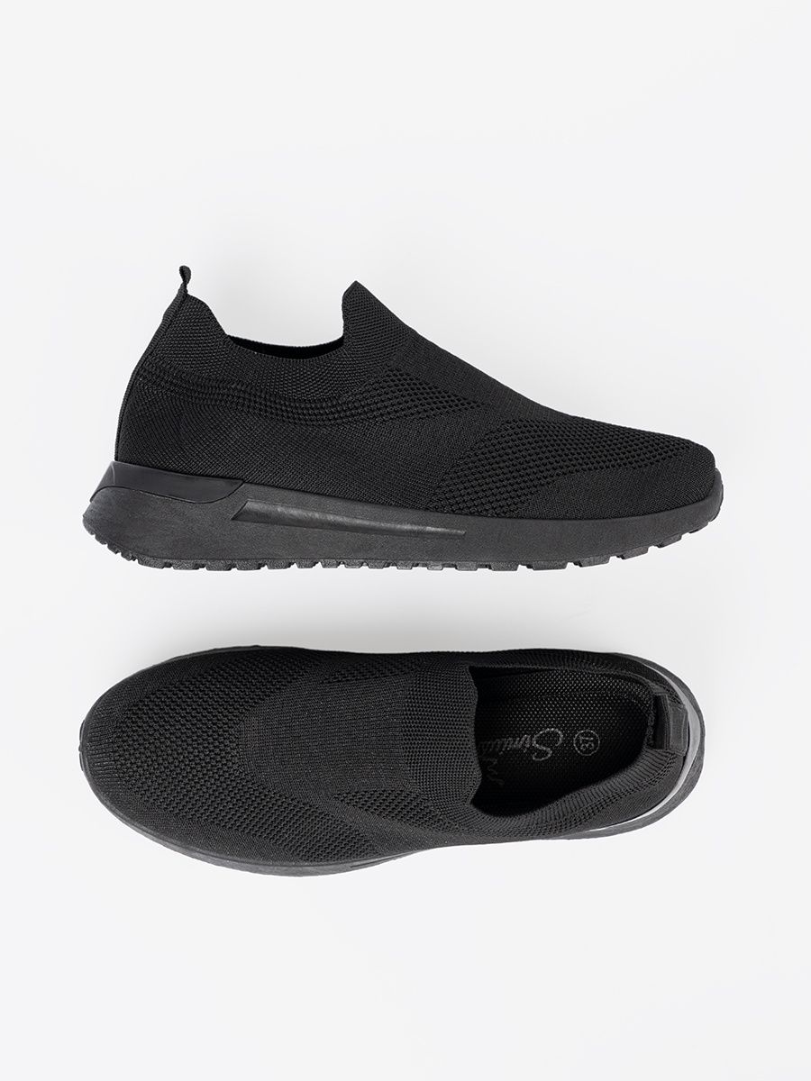 Čierne slip-on tenisky
