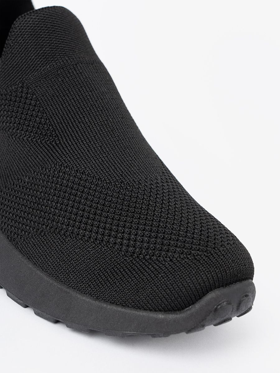 Čierne slip-on tenisky