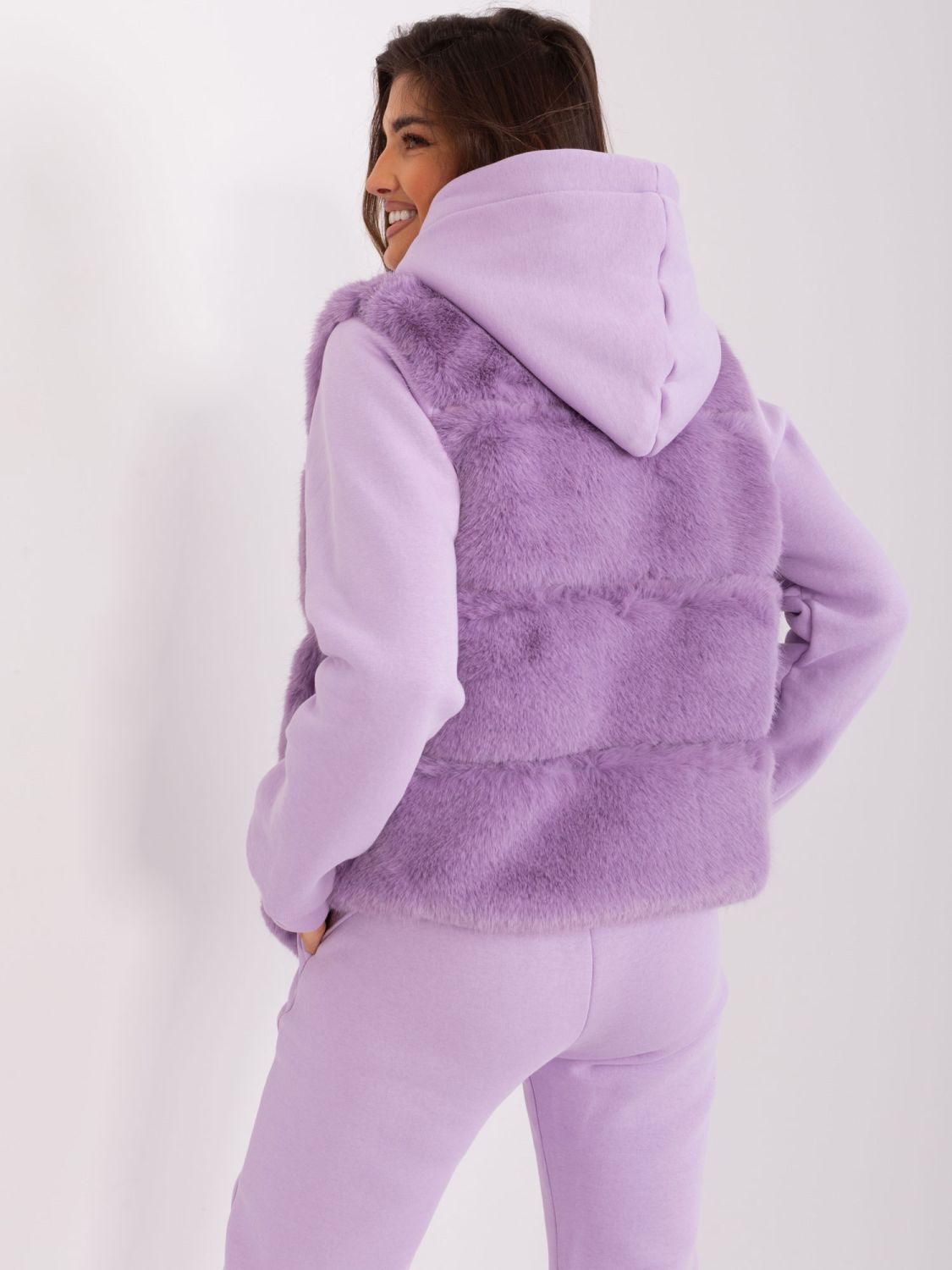 Svetlofialová dámska vesta