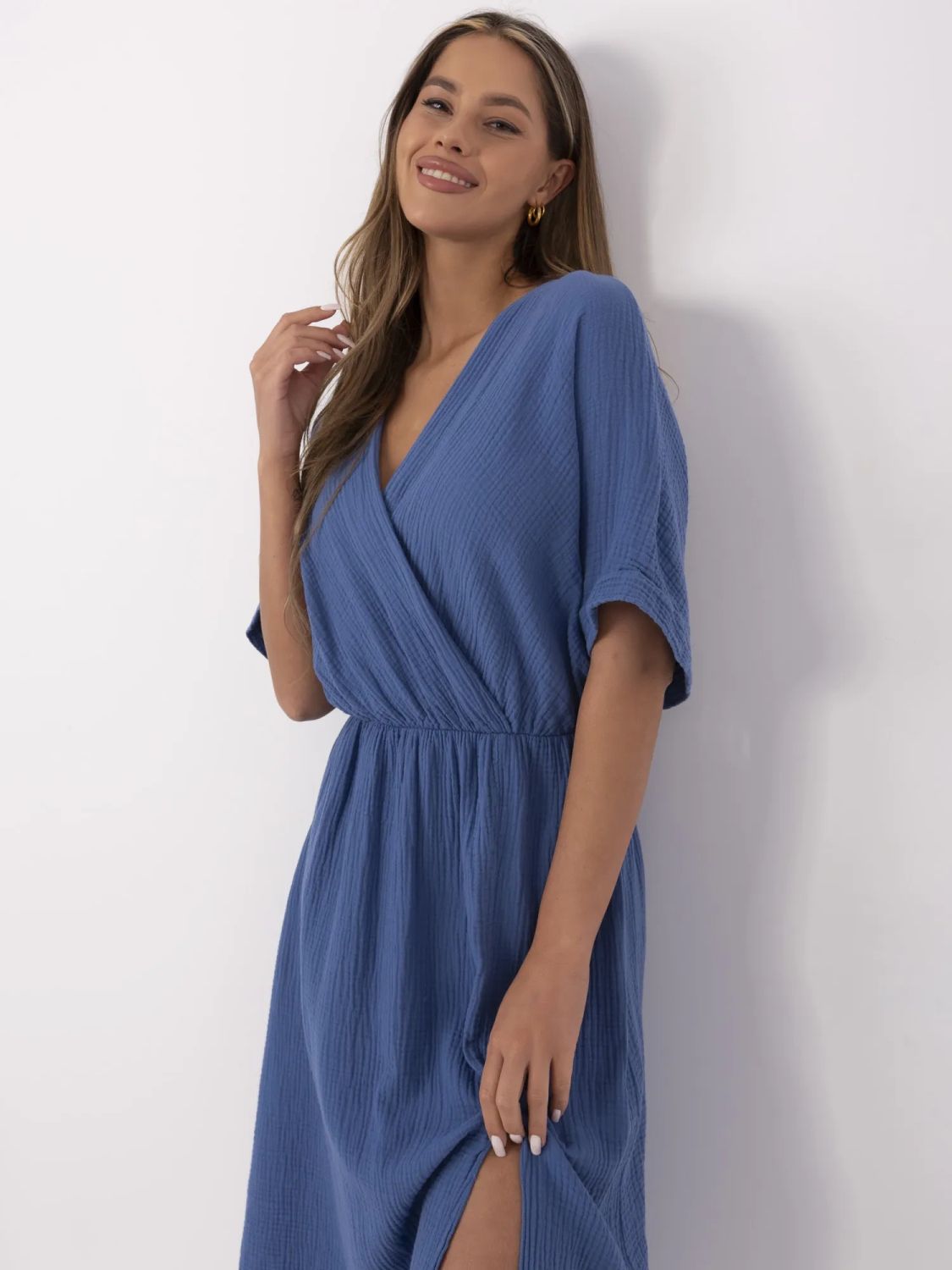 Modré mušelínové šaty