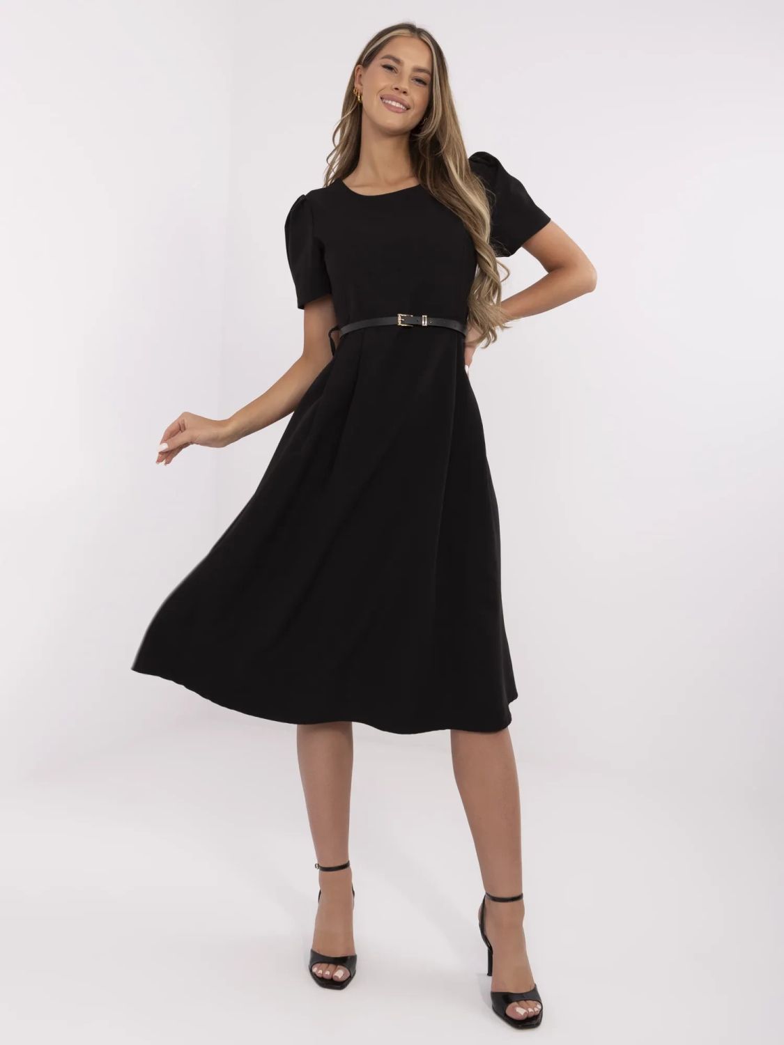 Elegantné čierne midi šaty