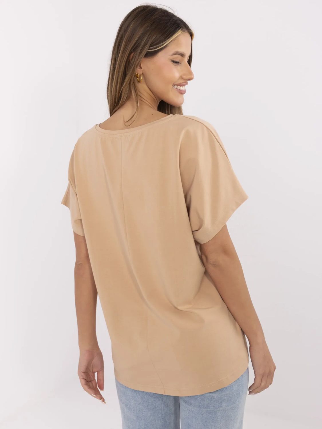 Štýlové tričko s krátkym rukávom v camel farbe