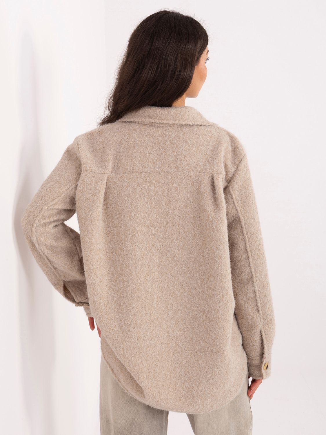 Béžová prechodná bunda s golierom