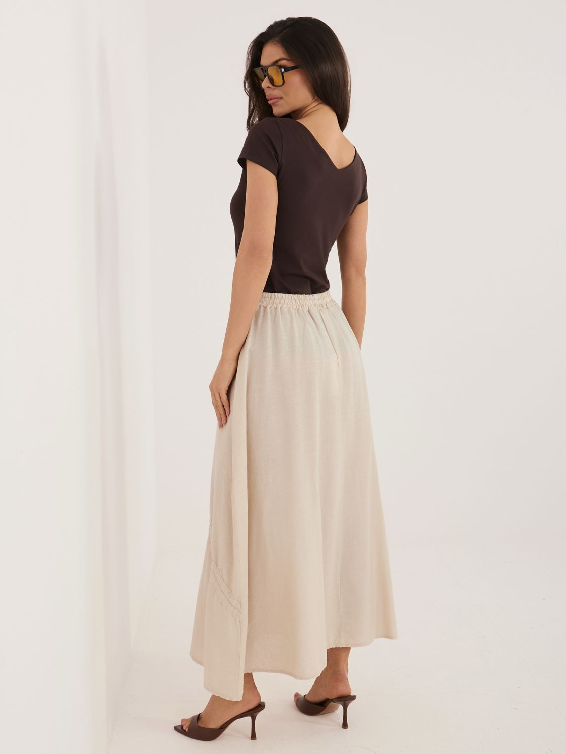 Béžová midi sukňa s viazaním