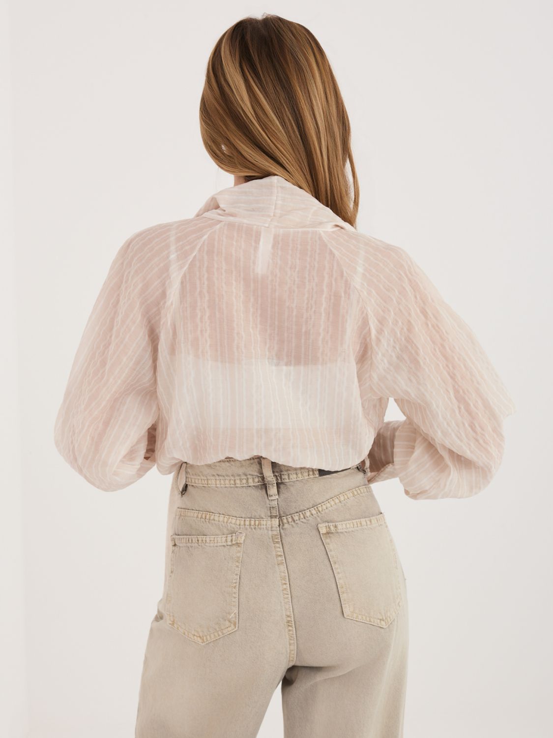 Béžová pruhovaná košeľa s viazaním