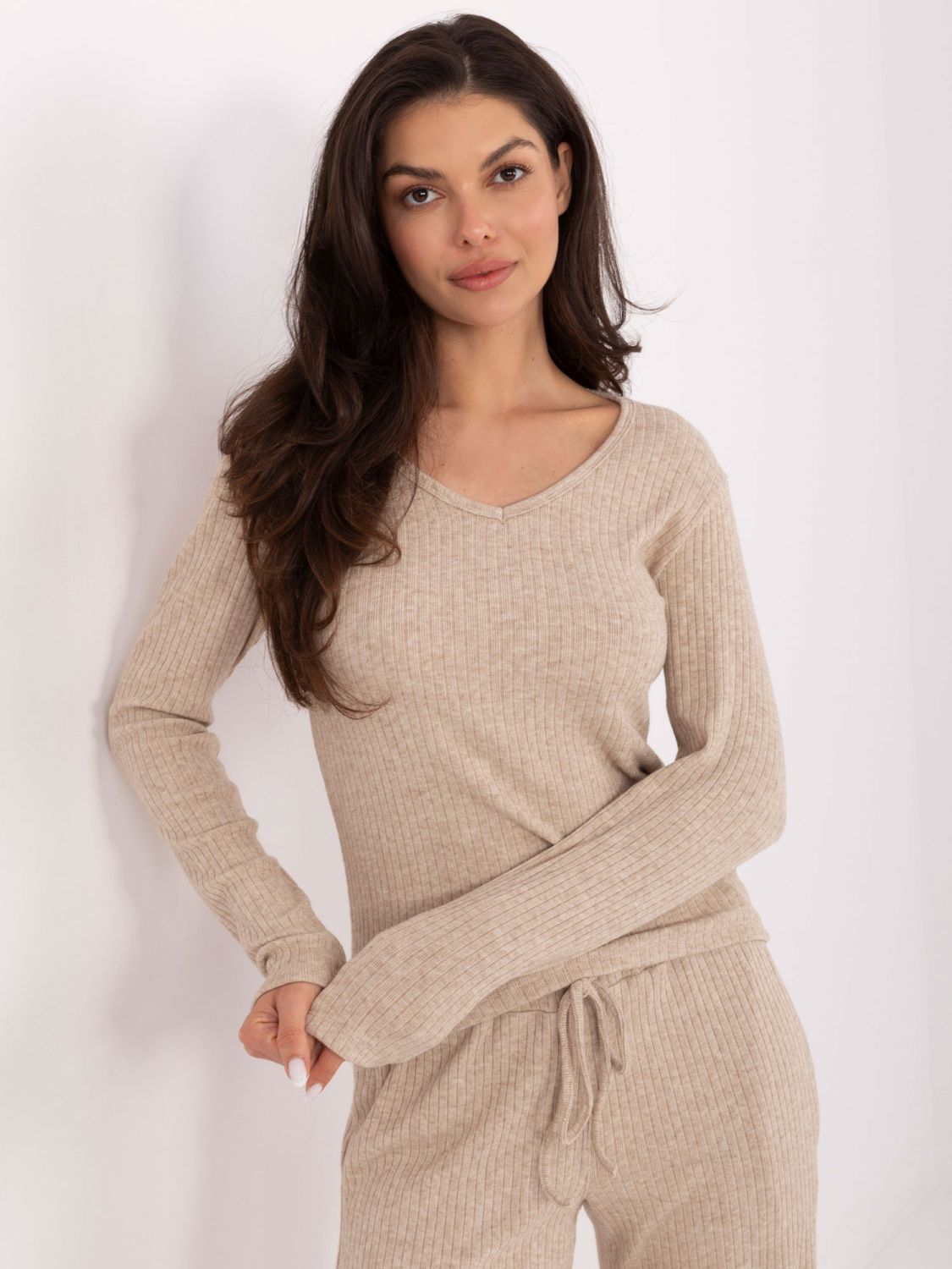 Béžové široké nohavice z rebrovaného úpletu s vysokým pásom