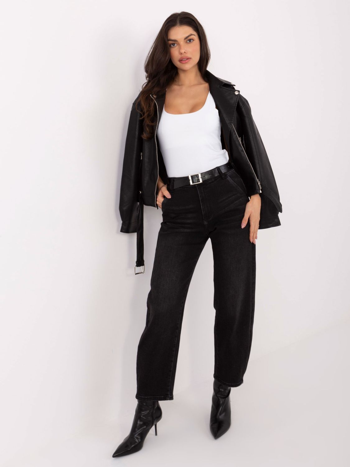 Biely hladký top bez rukávov