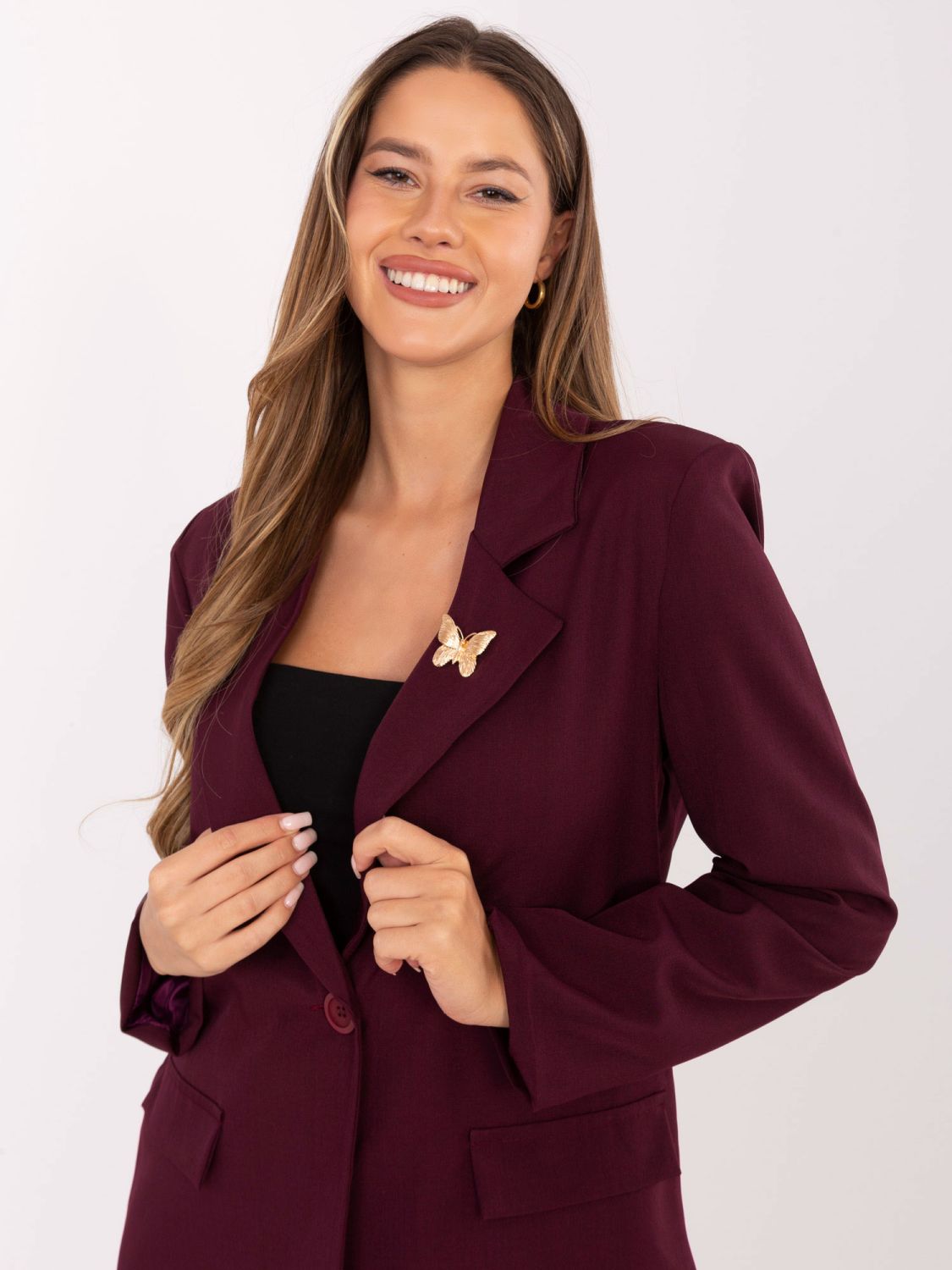 Elegantné bordové sako s podšívkou a brošňou