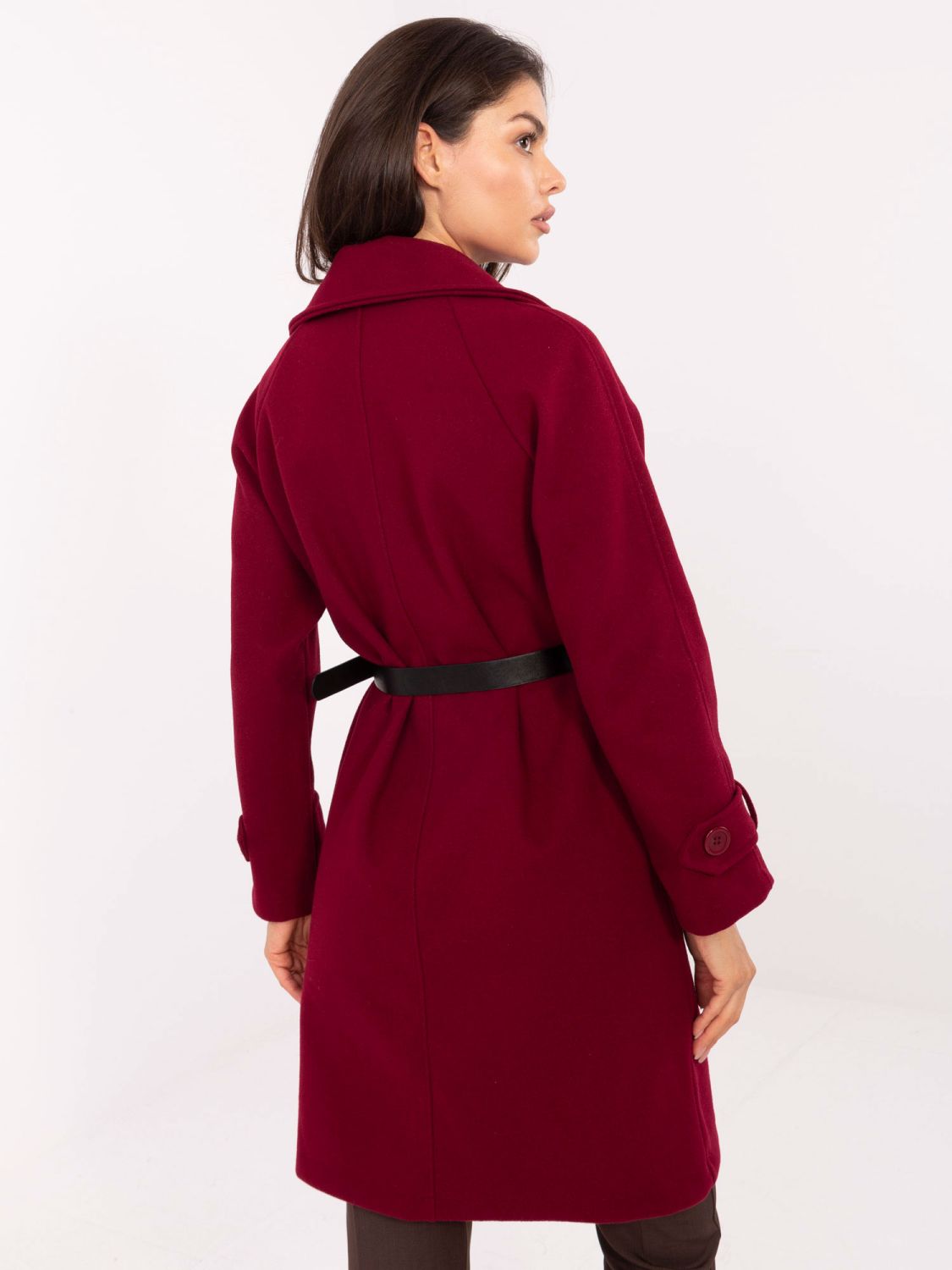 Elegantný prechodný kabát v bordovej farbe