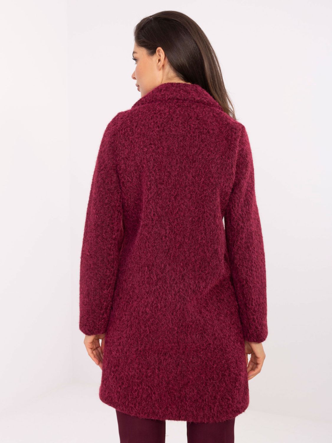 Elegantný prechodný kabát v bordovej farbe