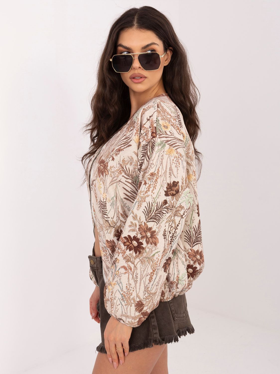 Hnedá kvetinová bomber bunda s podšívkou