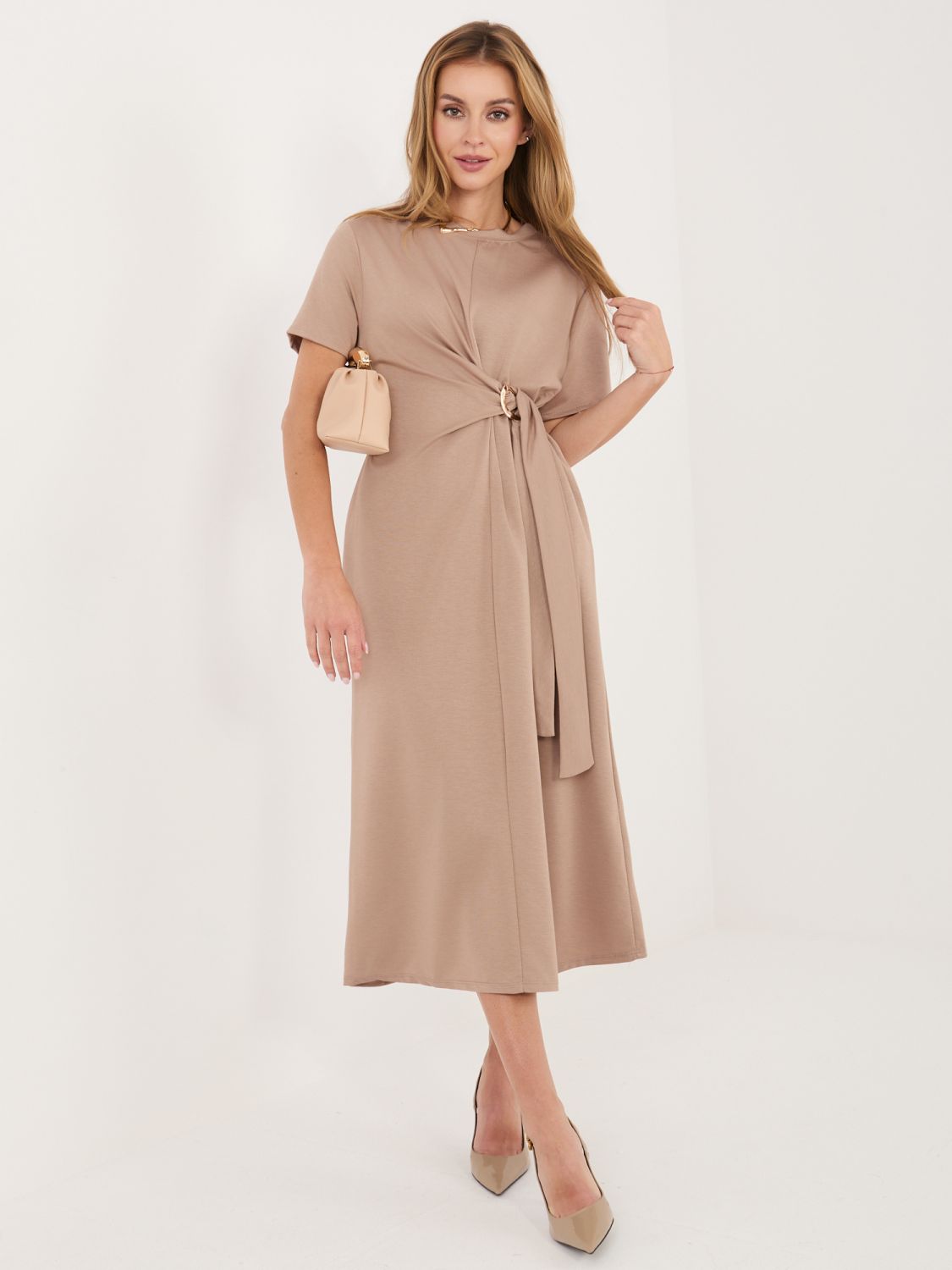 Béžové midi letné šaty s krátkym rukávom