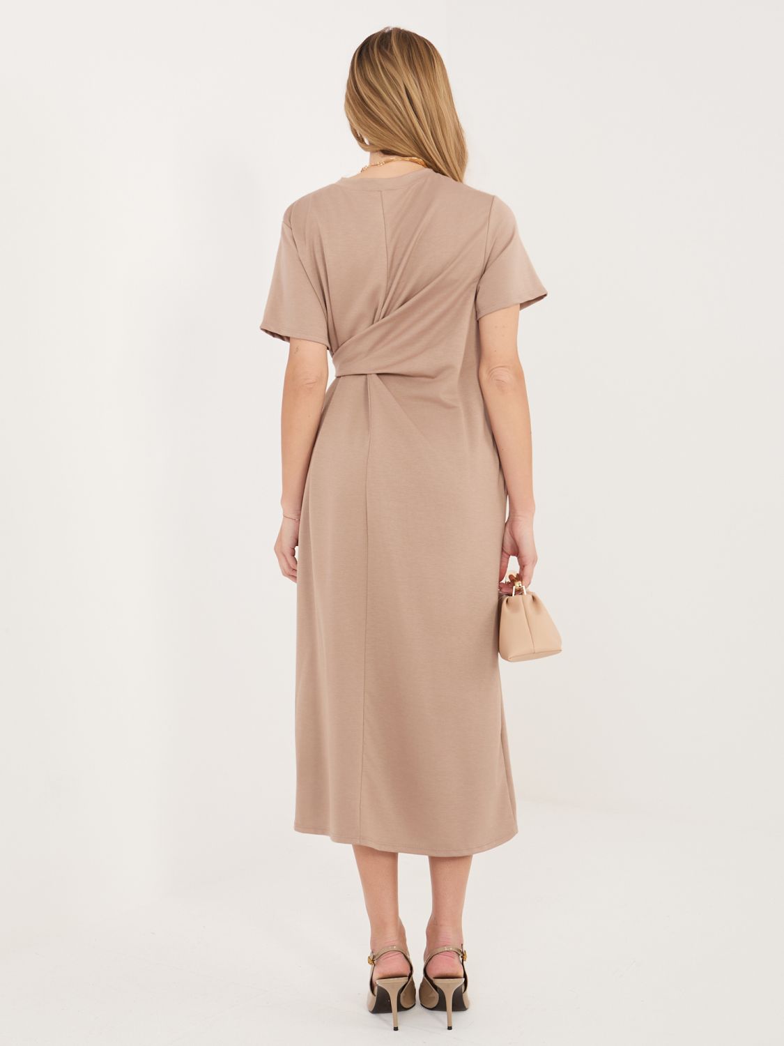 Béžové midi letné šaty s krátkym rukávom
