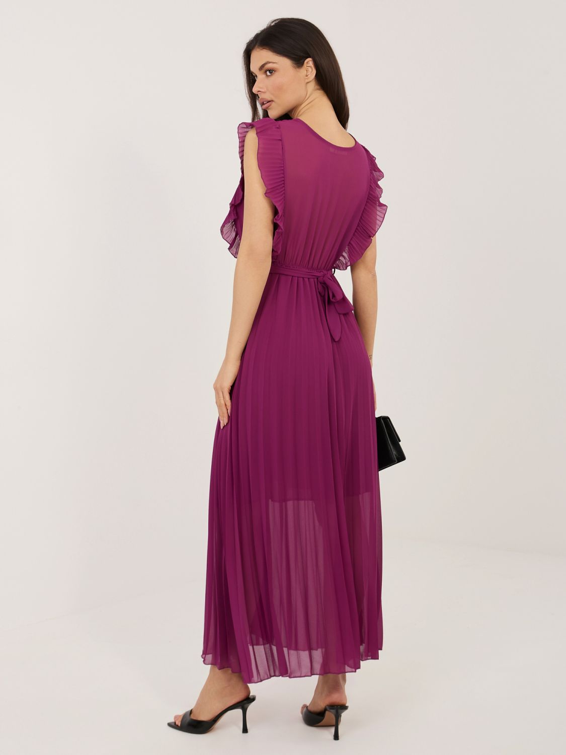Fialové rozšírené midi šaty s opaskom