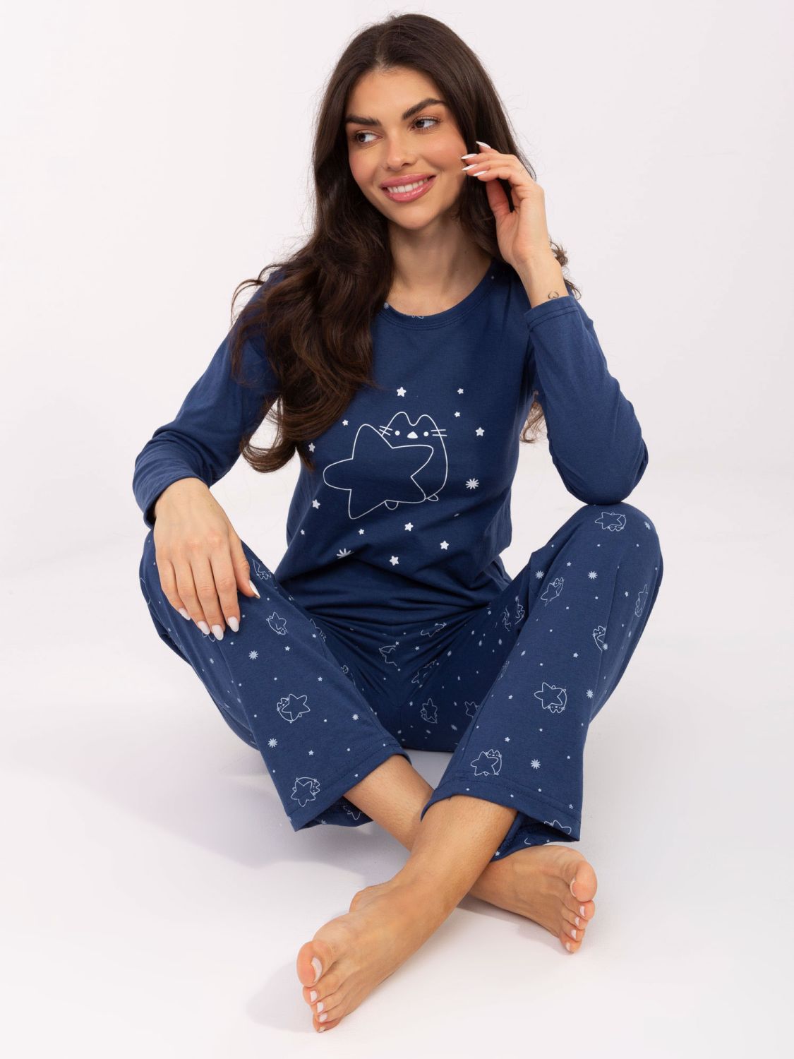 Dámske pyžamo s dlhým rukávom v tmavomodrej farbe
