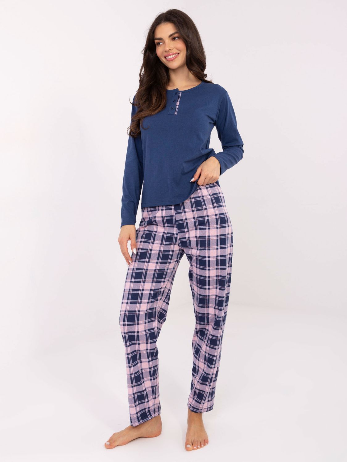 Dámske pyžamo s dlhým rukávom v tmavomodrej farbe