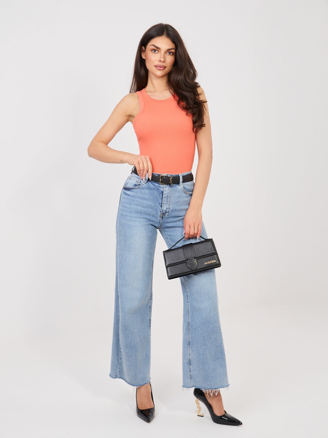 Rebrovaný oranžový top bez rukávov