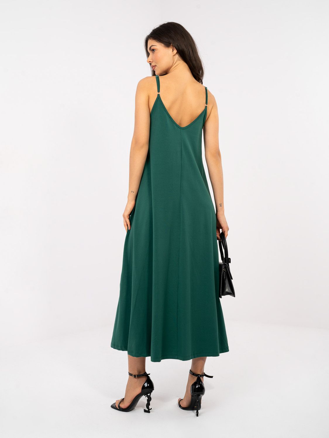 Maxi letné šaty na ramienka v tmavozelenej farbe