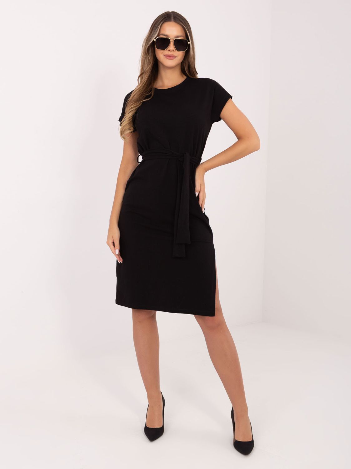 Čierne bavlnené letné šaty s opaskom