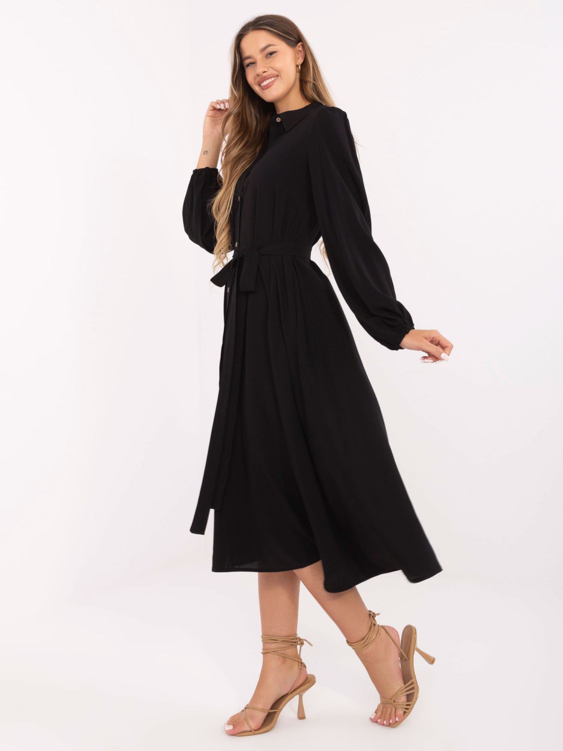 Elegantné čierne midi šaty s dlhým rukávom
