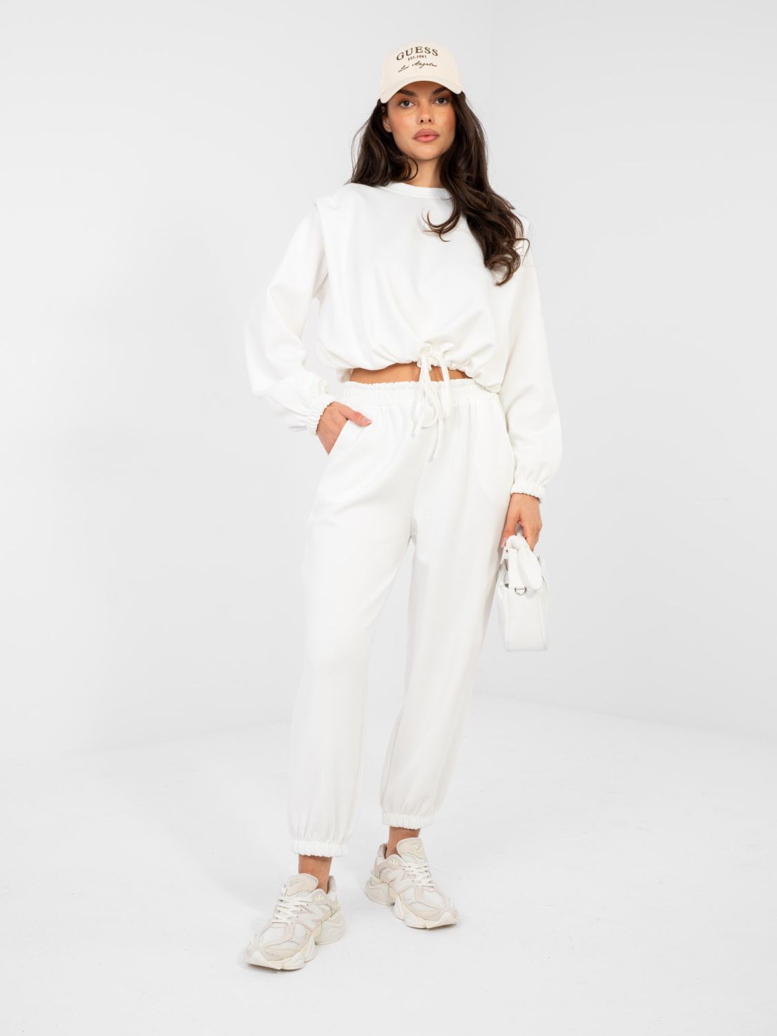 Dámska súprava v ecru farbe s viazaním