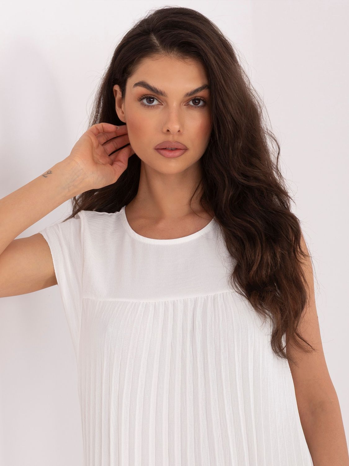 Elegantné midi šaty ecru s vreckami