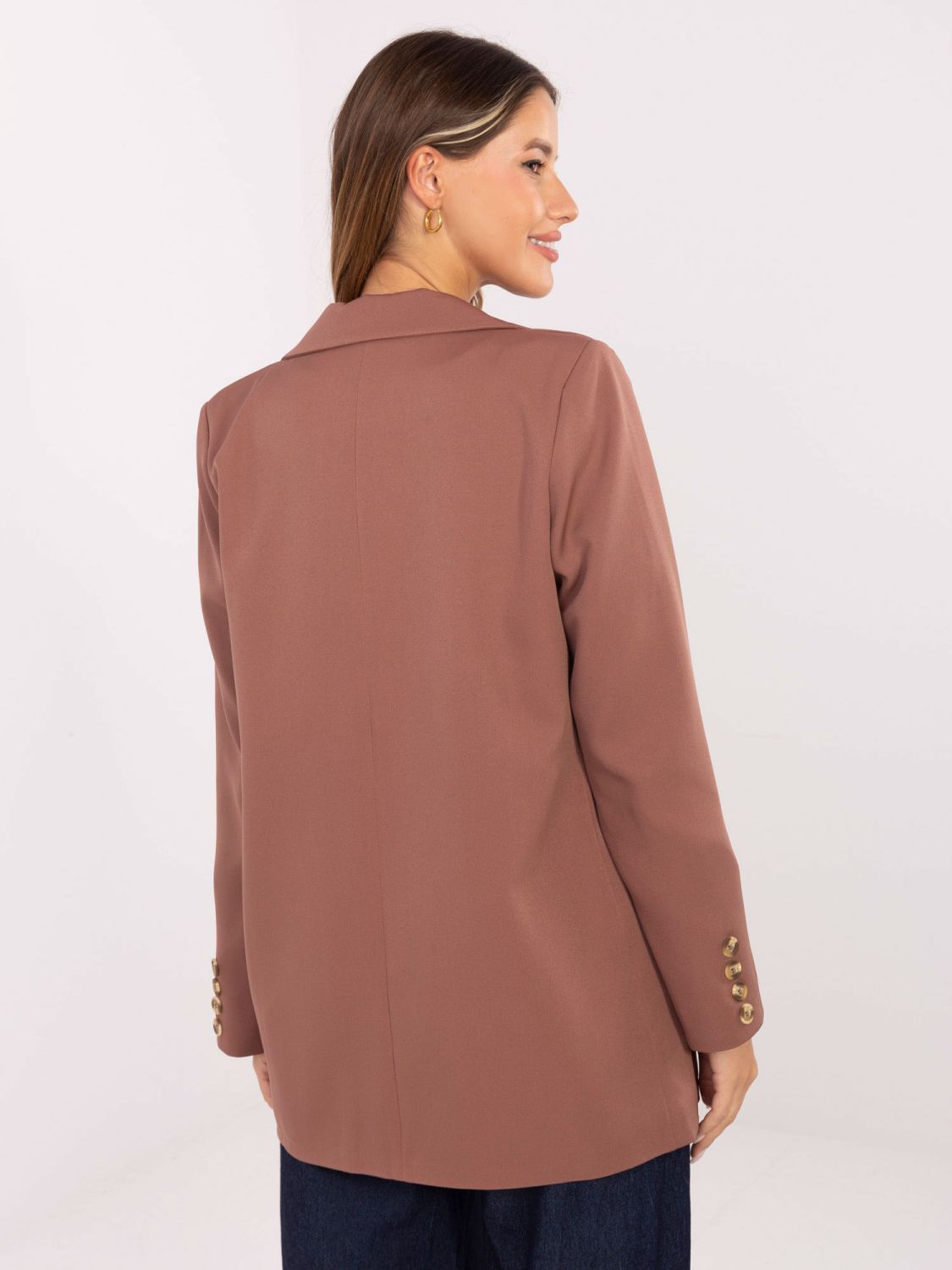 Elegantné tmavobéžové sako s podšívkou a vreckami