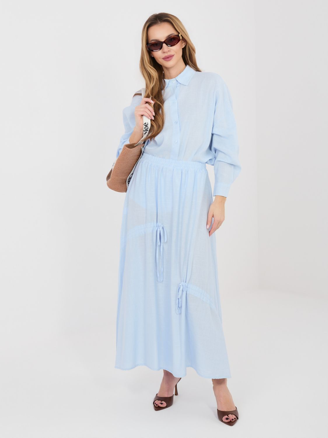 Svetlomodrá midi sukňa s viazaním