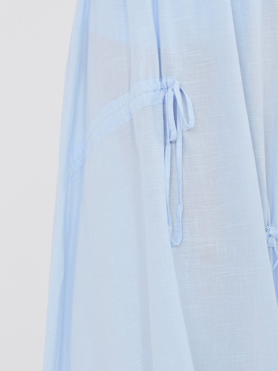 Svetlomodrá midi sukňa s viazaním