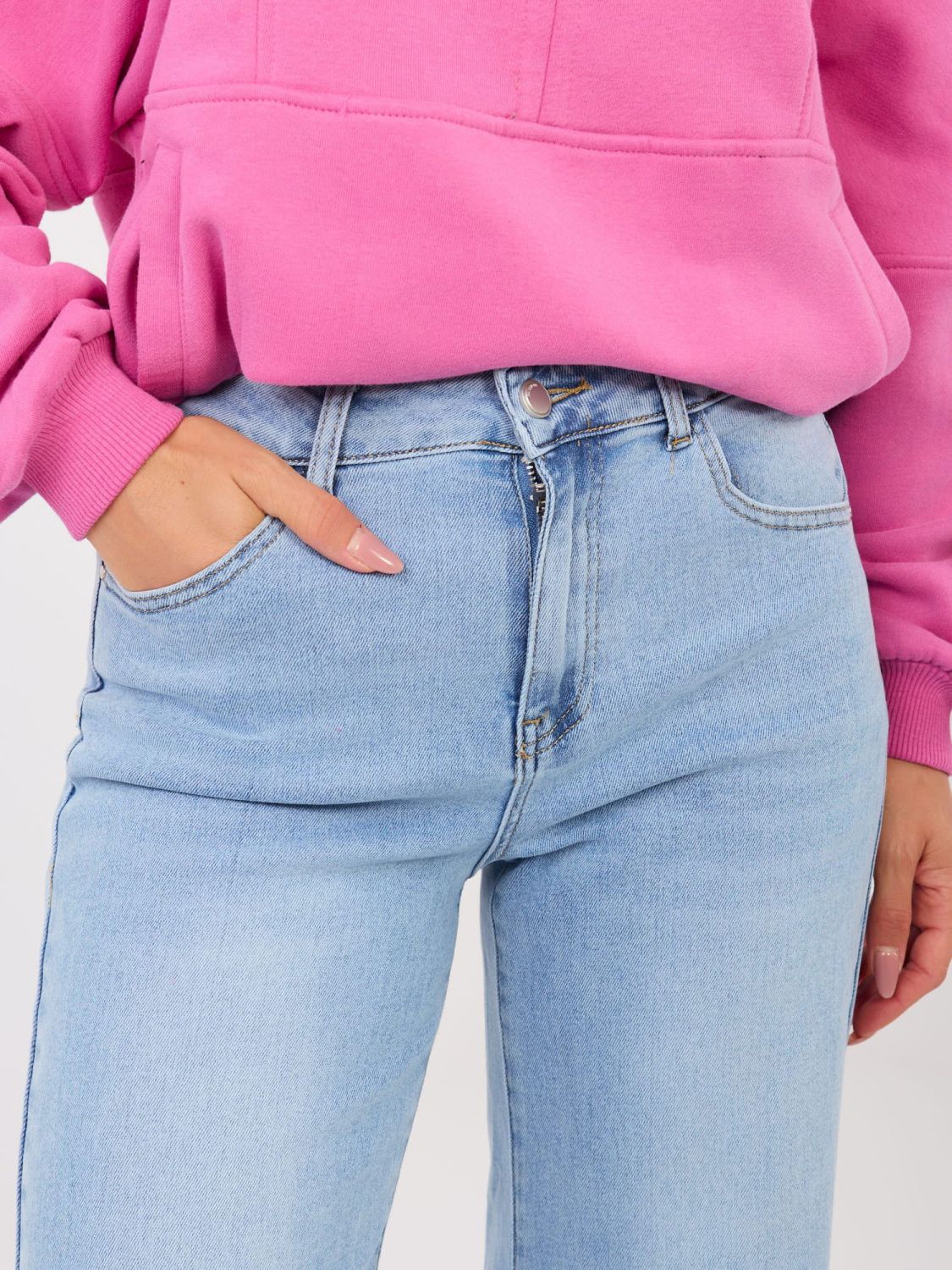 Dámske svetlomodré rovné džínsy