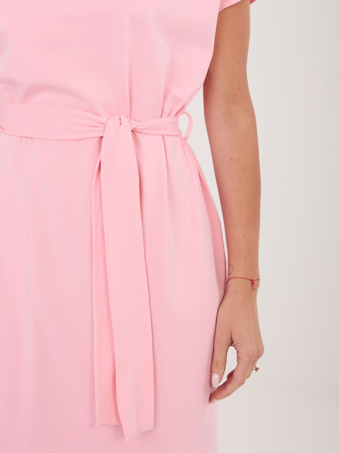 Svetloružové bavlnené letné šaty s opaskom
