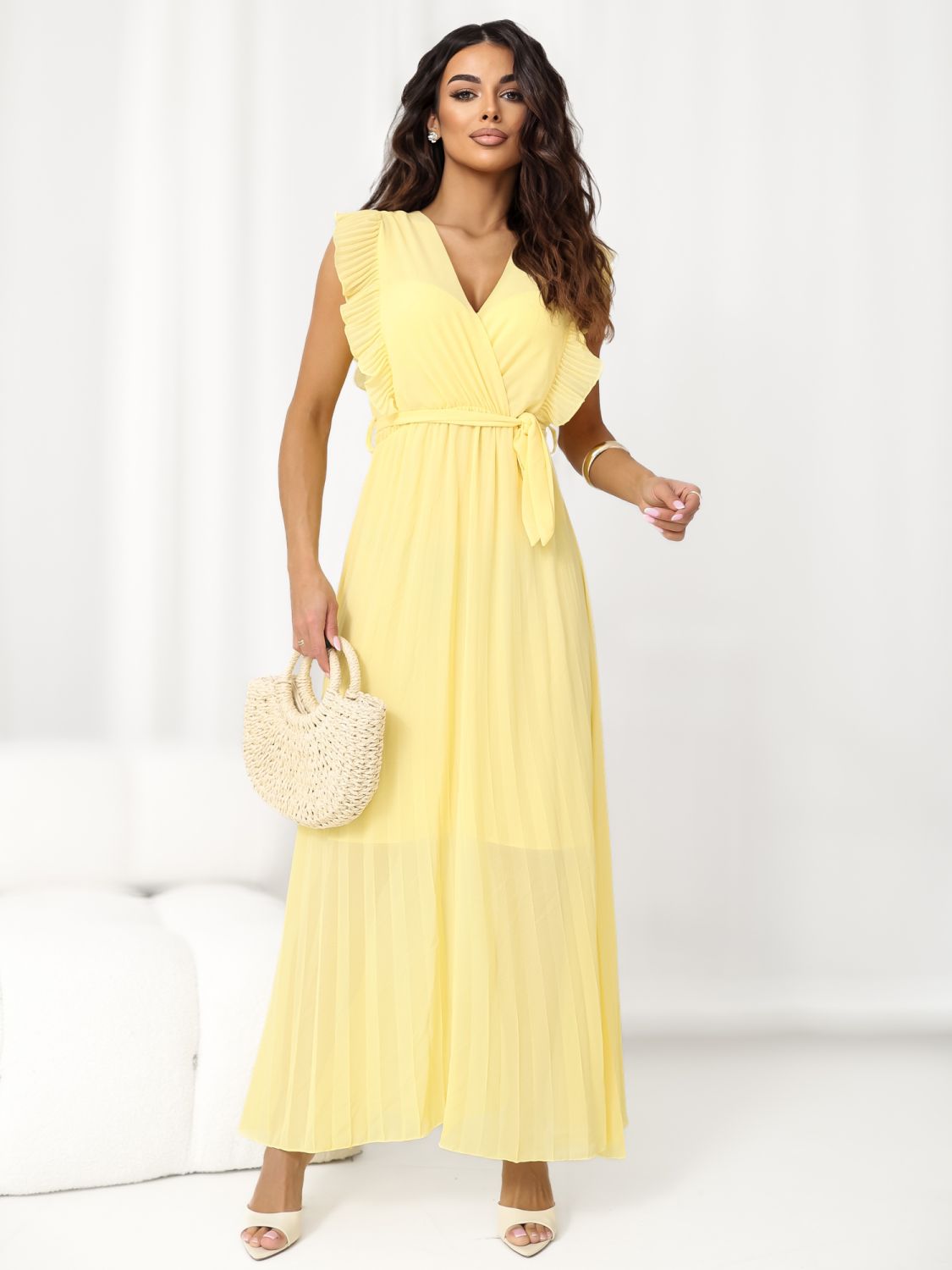 Žlté rozšírené midi šaty s opaskom