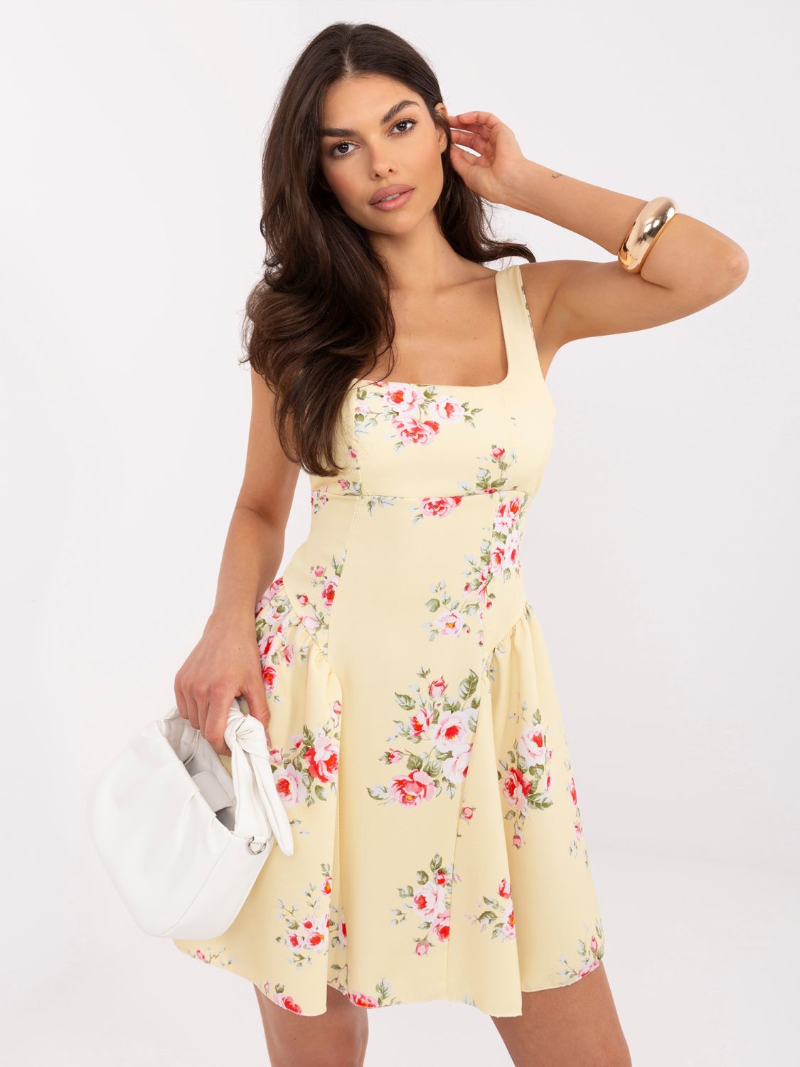 Žlté rozšírené mini šaty s kvetinovým vzorom