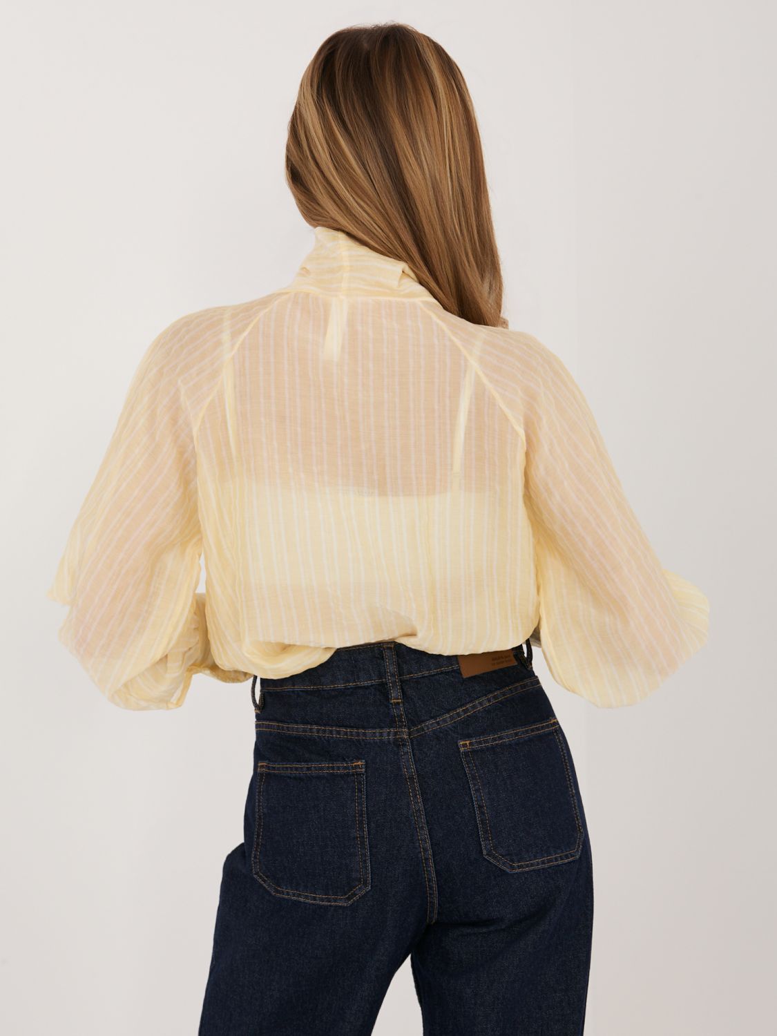 Žltá pruhovaná košeľa s viazaním