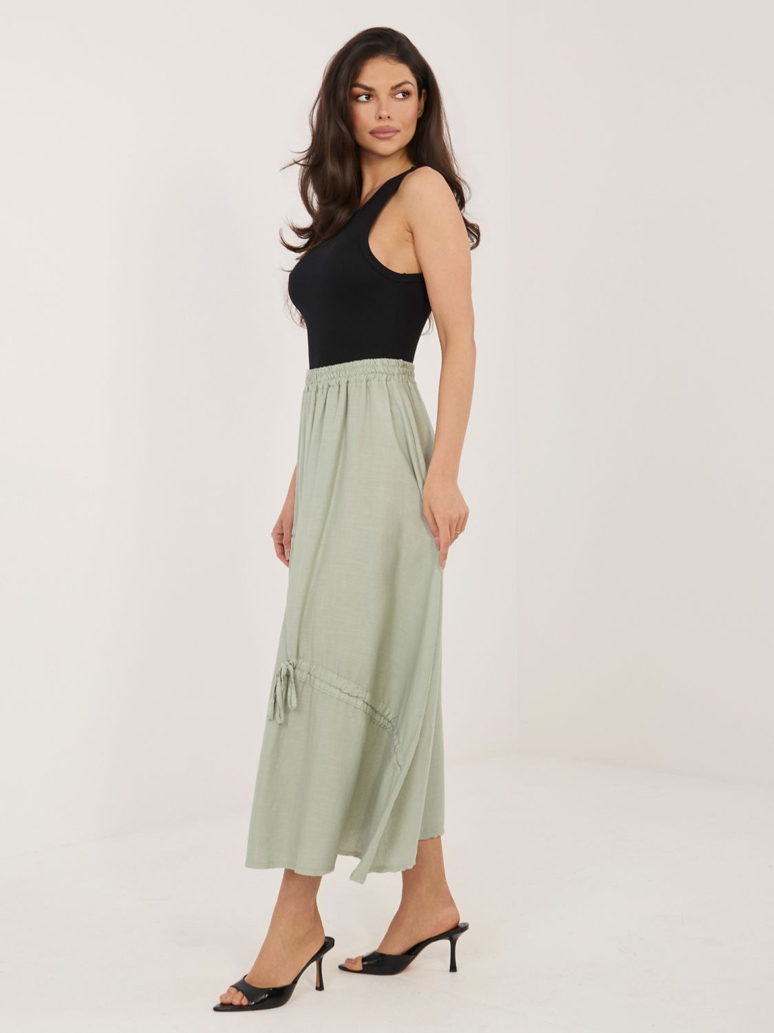 Khaki midi sukňa s viazaním