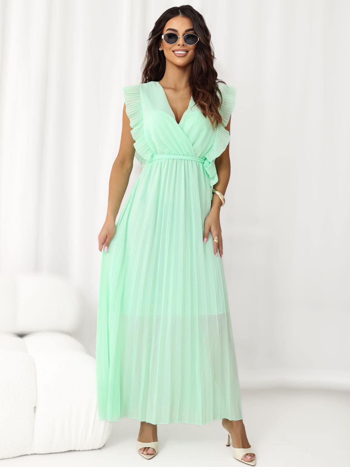 Rozšírené midi šaty v mätovej farbe