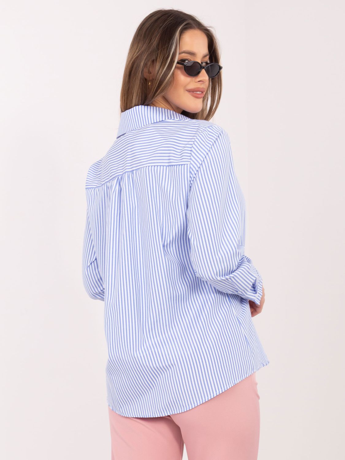 Dámska modrá pruhovaná košeľa s golierom
