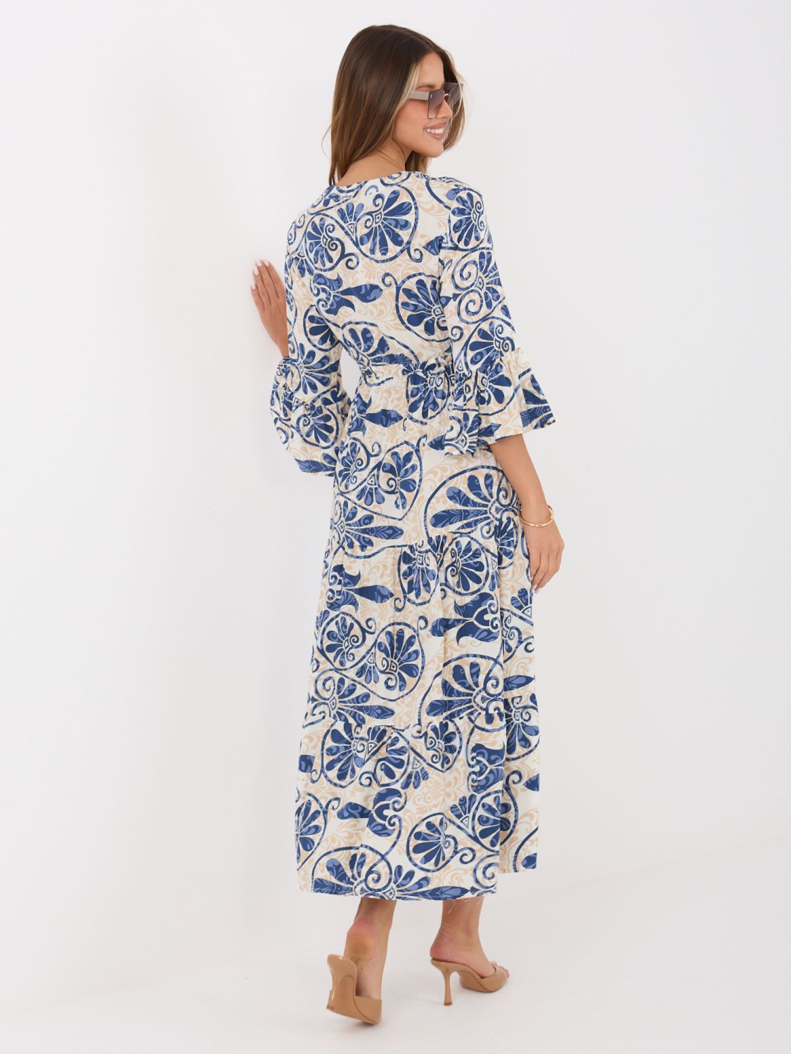 Modré midi šaty s potlačou a viazaním