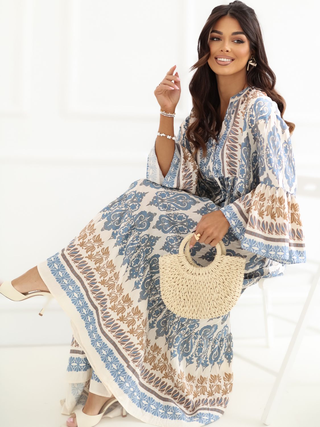 Modré maxi šaty s potlačou a 3/4 rukávmi