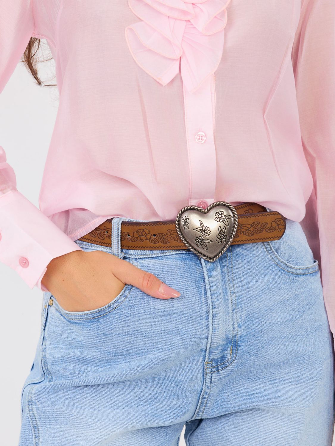 Dámske mom jeans s vysokým pásom a opaskom, modré