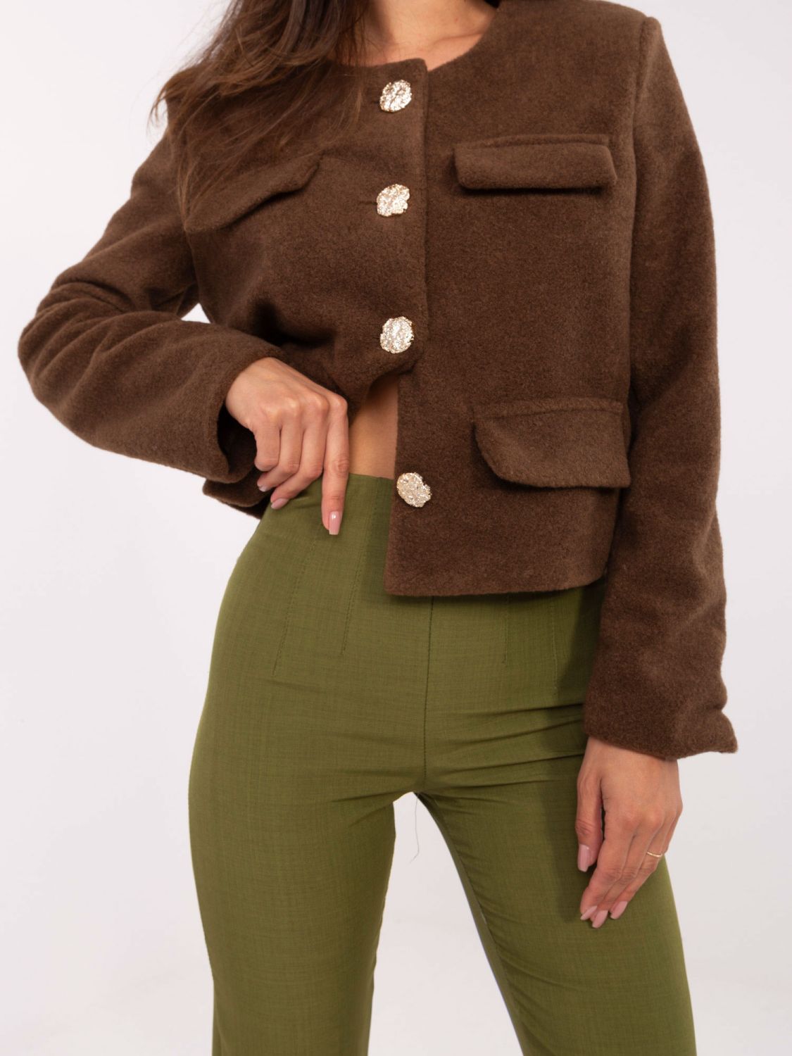 Elegantné nohavice v olivovej farbe