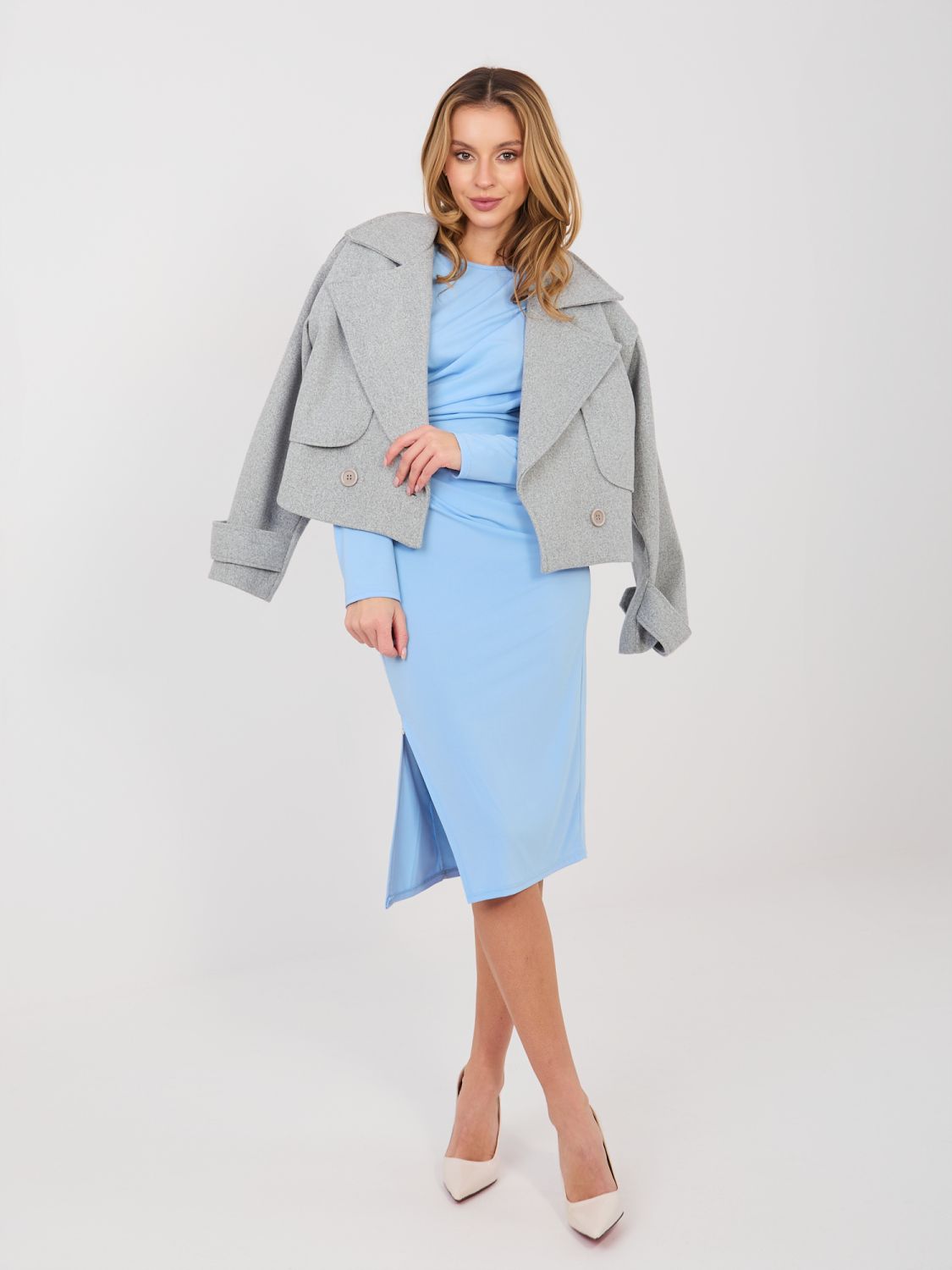 Elegantné modré midi puzdrové šaty s dlhým rukávom