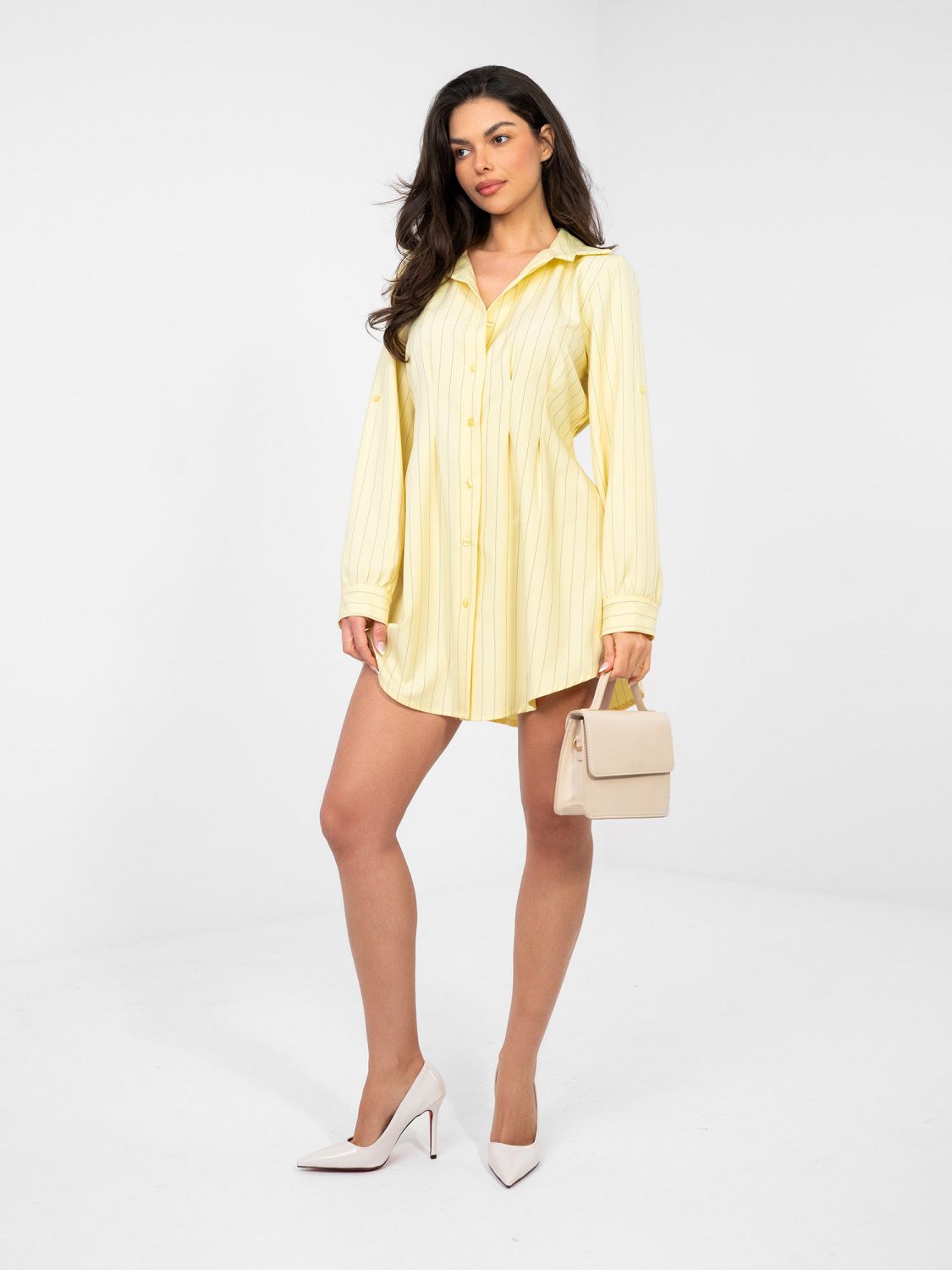 Žlté košeľové mini šaty s pásikmi a golierom