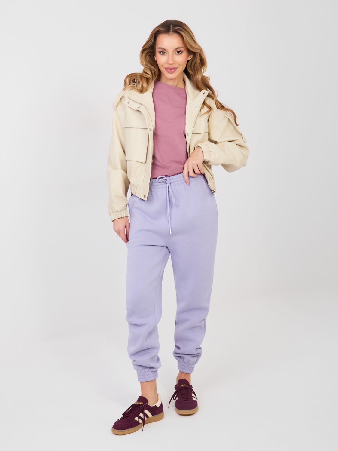 Dámske fialové teplákové nohavice s vysokým pásom