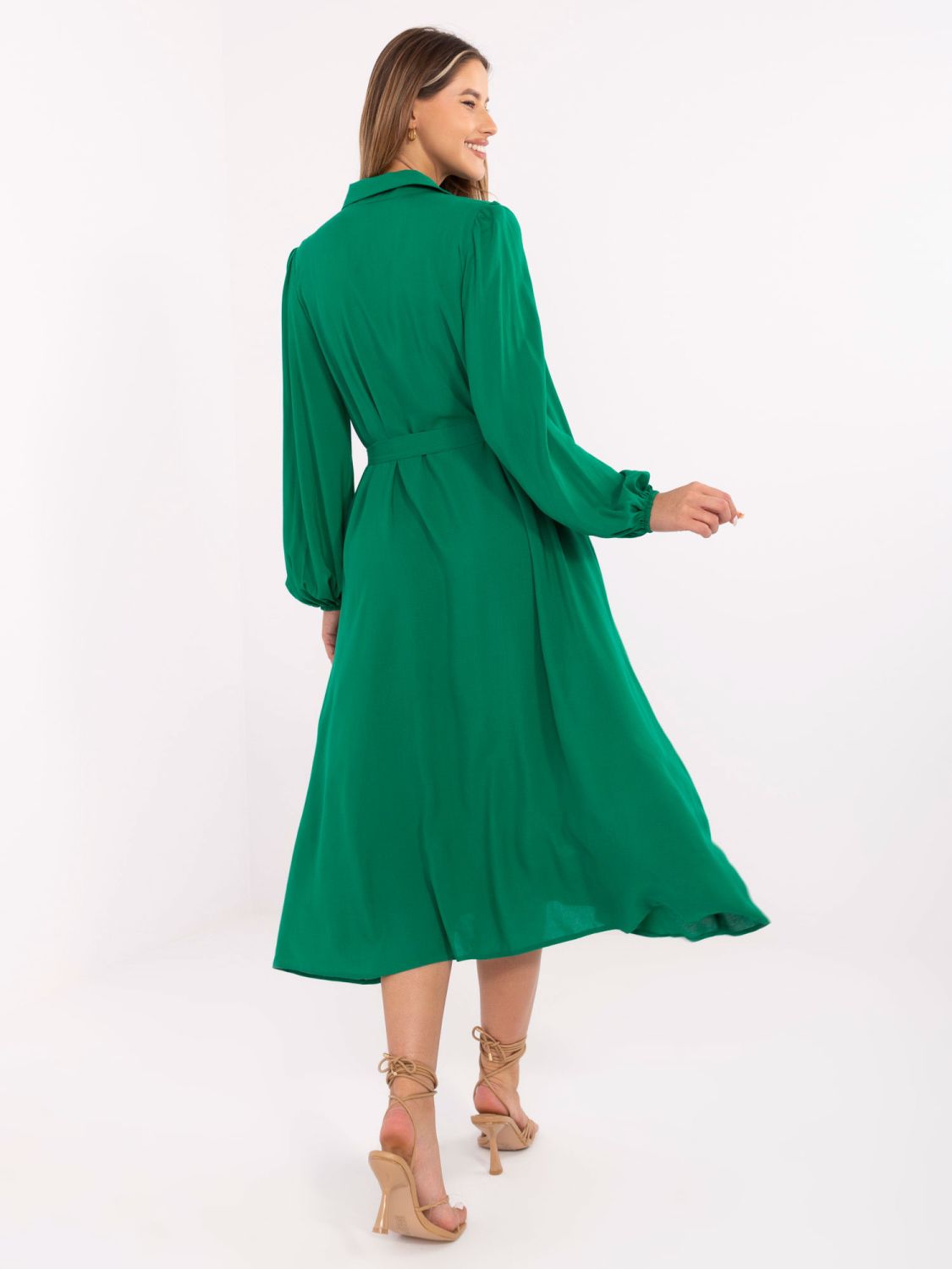 Elegantné zelené midi šaty s dlhým rukávom