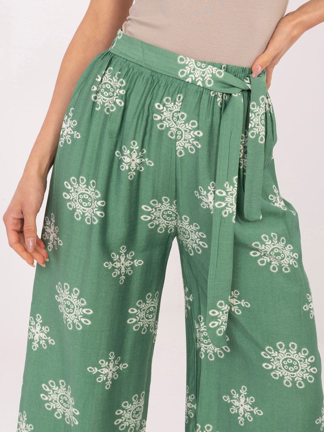 Zelené palazzo nohavice s opaskom