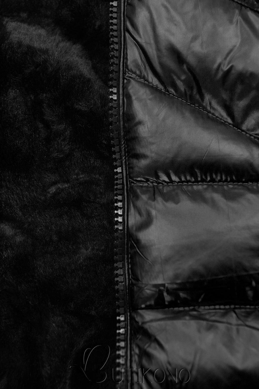 Čierna/čierna lesklá bunda s opaskom