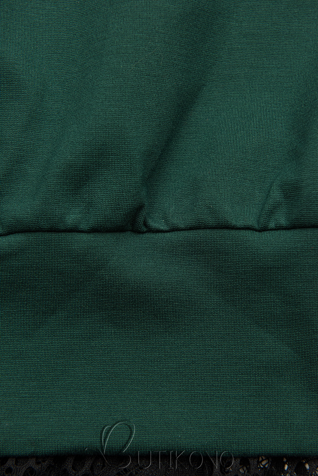 Zelené mikinové šaty s čipkou