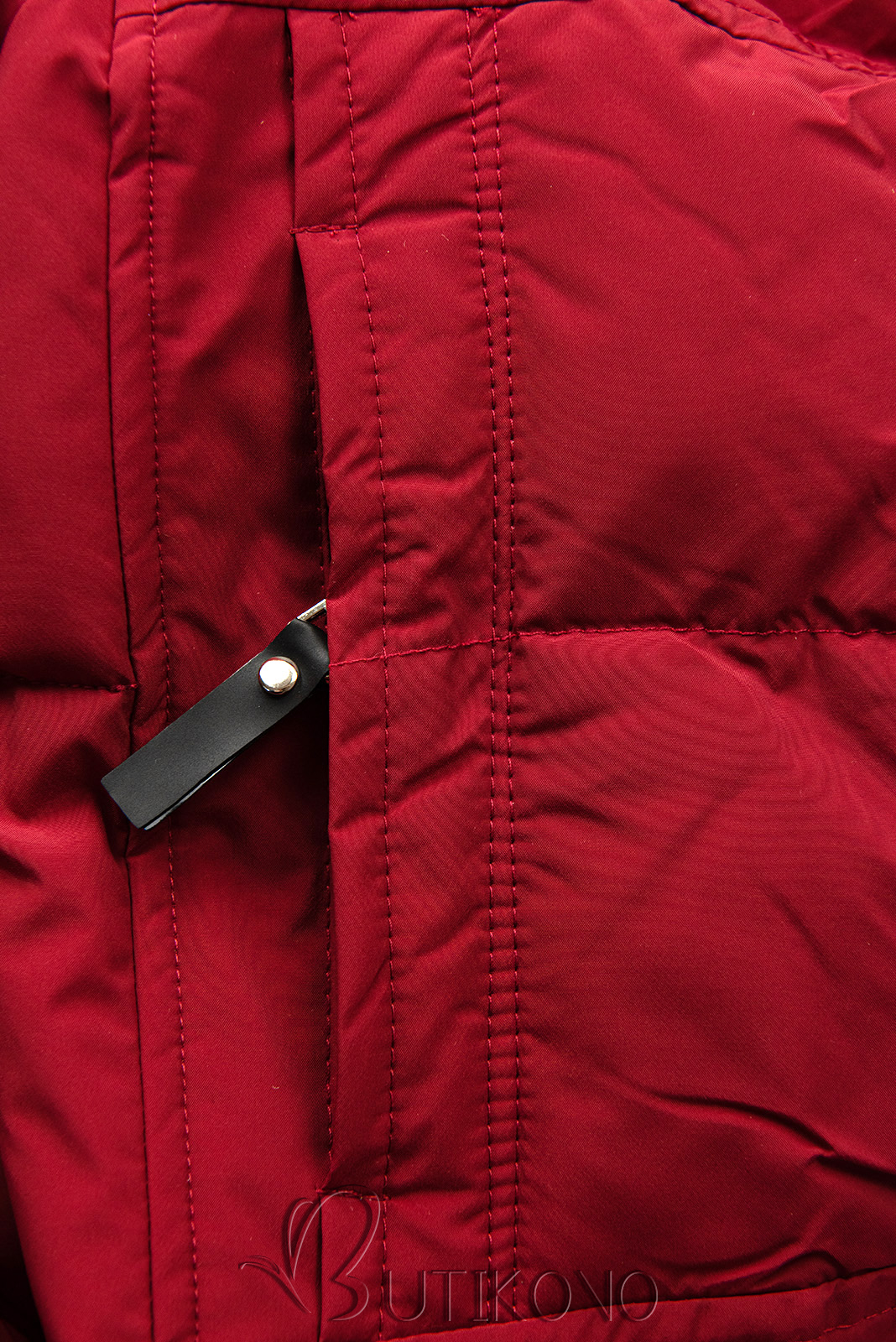 Červená zimná bunda so sťahovaním v páse