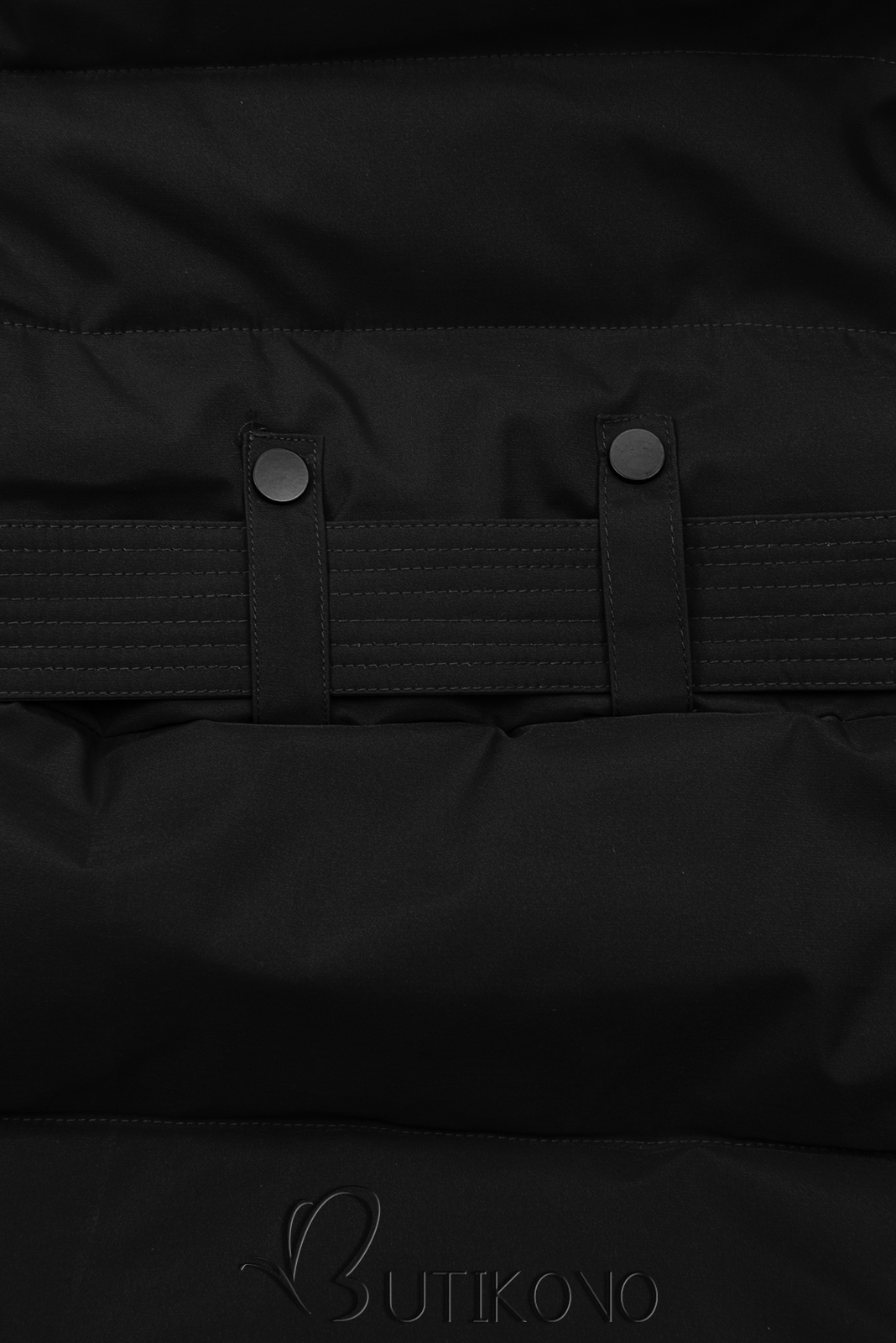 Čierna zimná bunda s opaskom